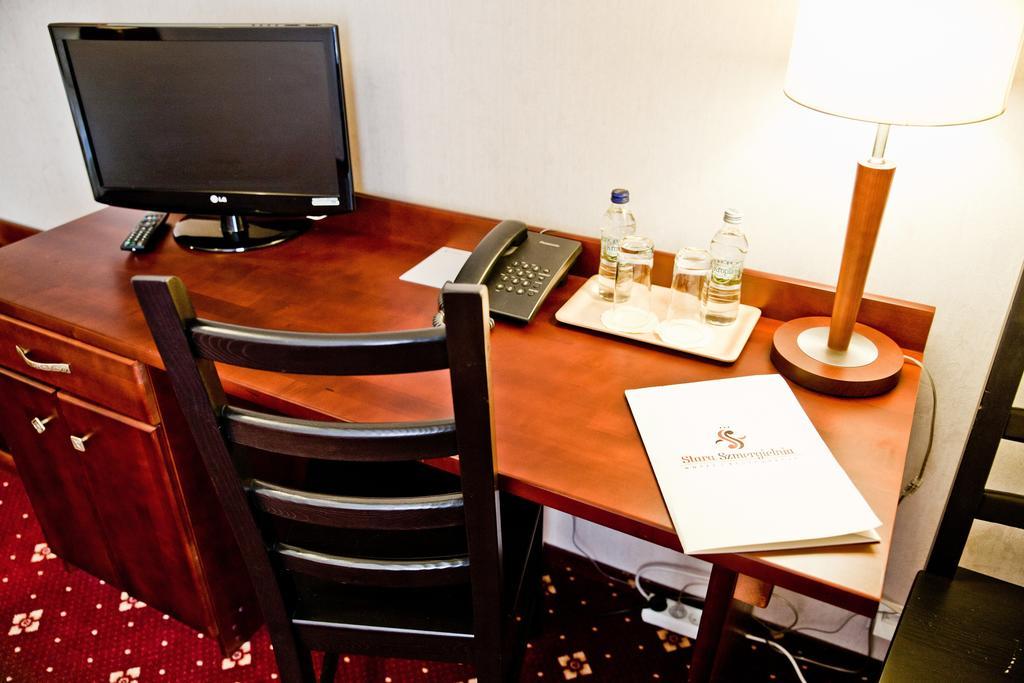 Hotel Stara Szmergielnia Bielsko-Biała Rum bild