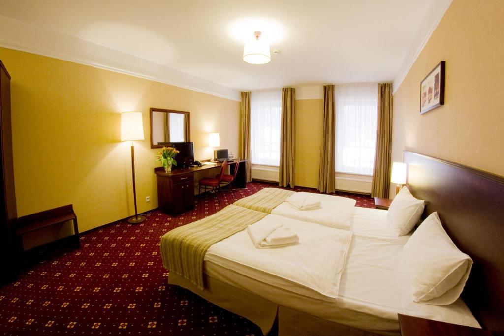 Hotel Stara Szmergielnia Bielsko-Biała Rum bild